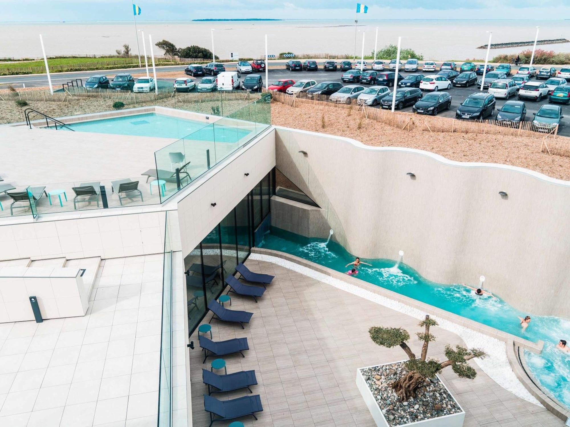 ไอบิส สไตล์ ลา โรเชล ทาลัสโซ ชาติแลยง Hotel ชาแตเลยง-ปลาจ ภายนอก รูปภาพ