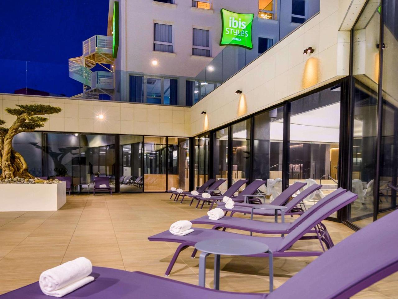 ไอบิส สไตล์ ลา โรเชล ทาลัสโซ ชาติแลยง Hotel ชาแตเลยง-ปลาจ ภายนอก รูปภาพ